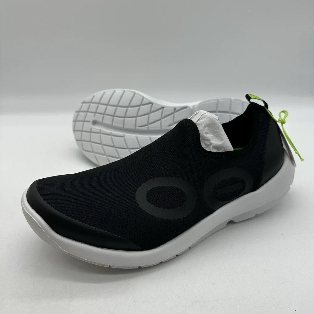 NIB Oofos OOMG Sport 5085 Men's Size 10 Recovery Slip On Shoes Black White